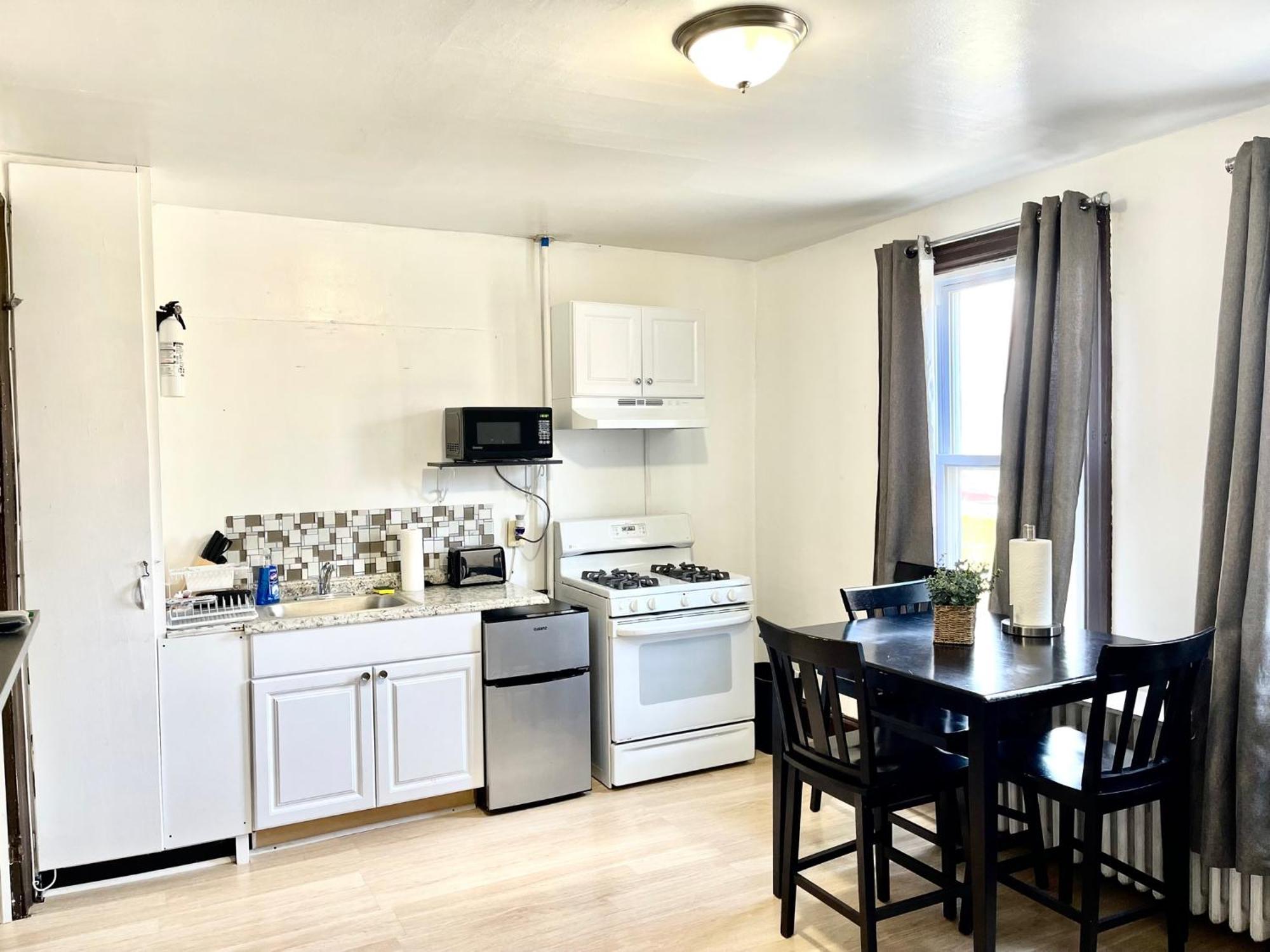 3 Bedrooms, Boardwalk Duplex Beachblock Home! Atlantic City Exterior foto